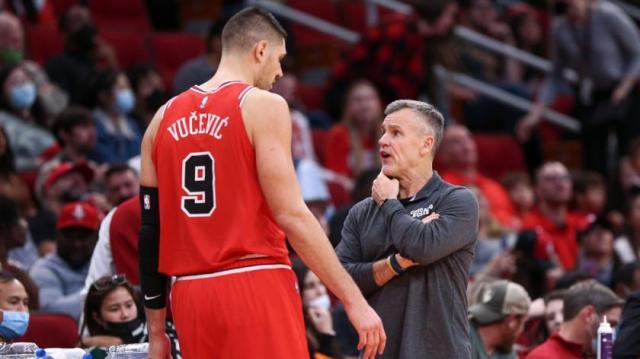 Nikola Vucevic Billy Donovan USAT.jpg